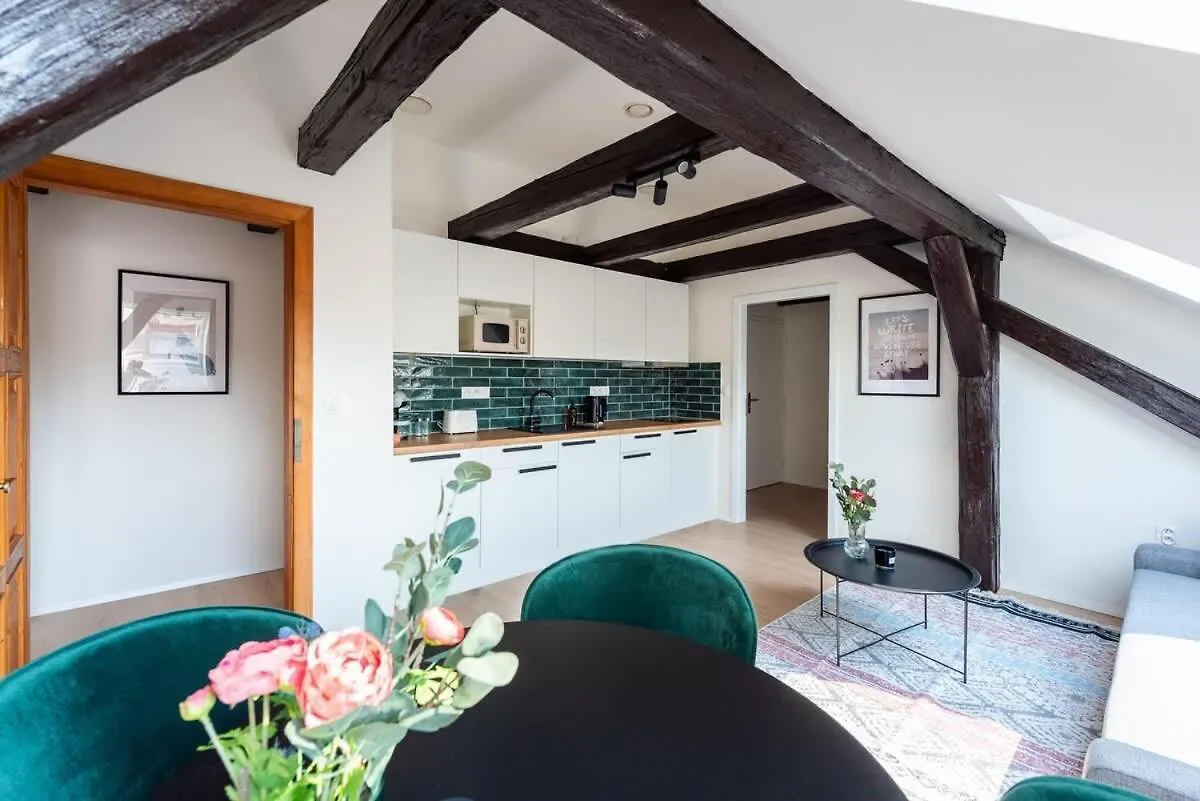 Zen & Stylish Prague Attic Apartment 0*,
